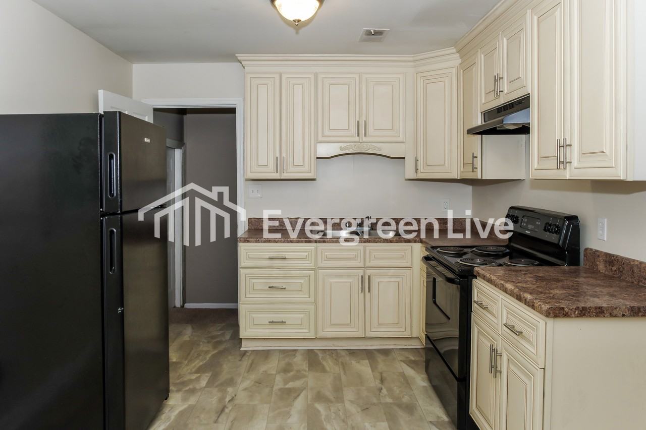 2411 Halmac Dr Nw - Photo 4 of 15