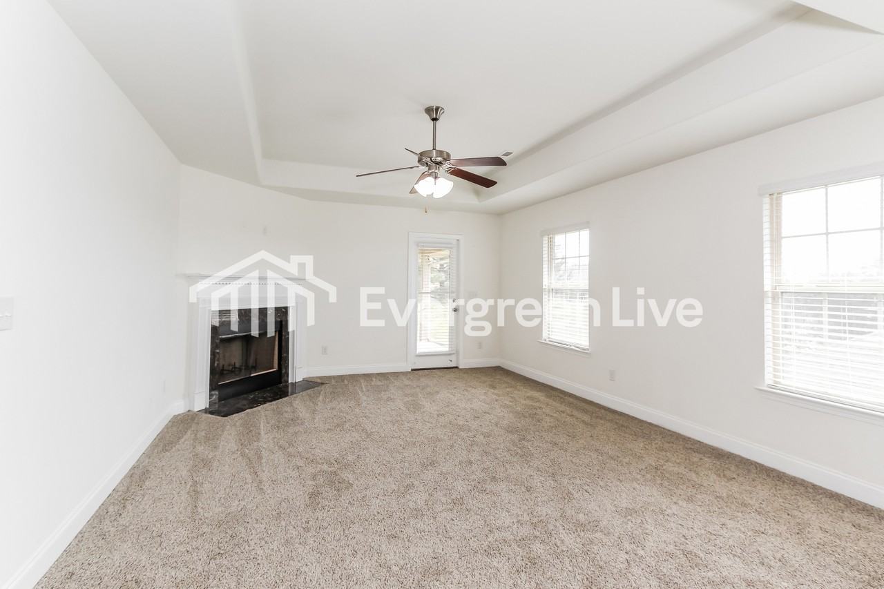 6821 Oaklawn Ln - Photo 2 of 14