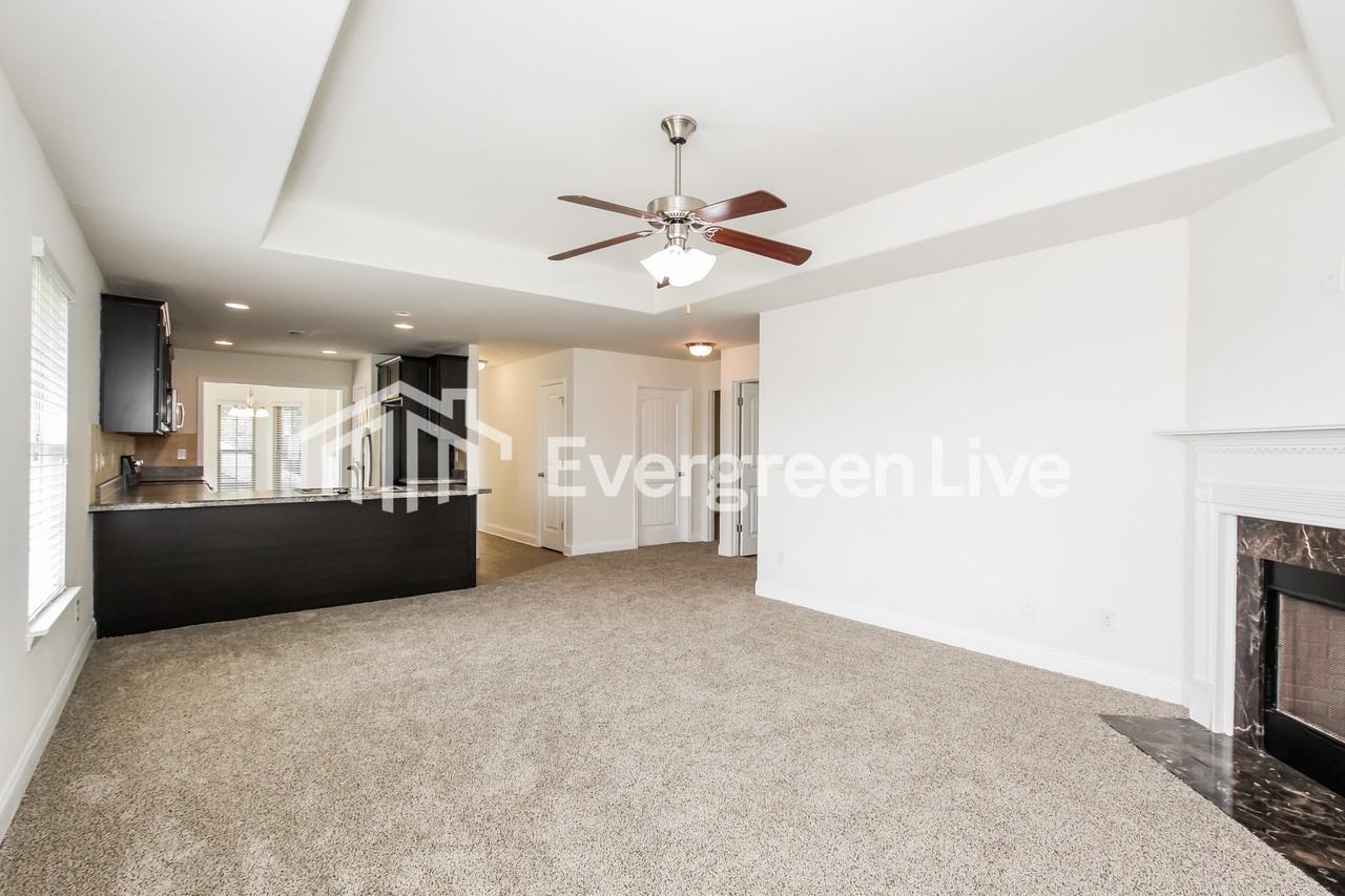 6821 Oaklawn Ln - Photo 3 of 14