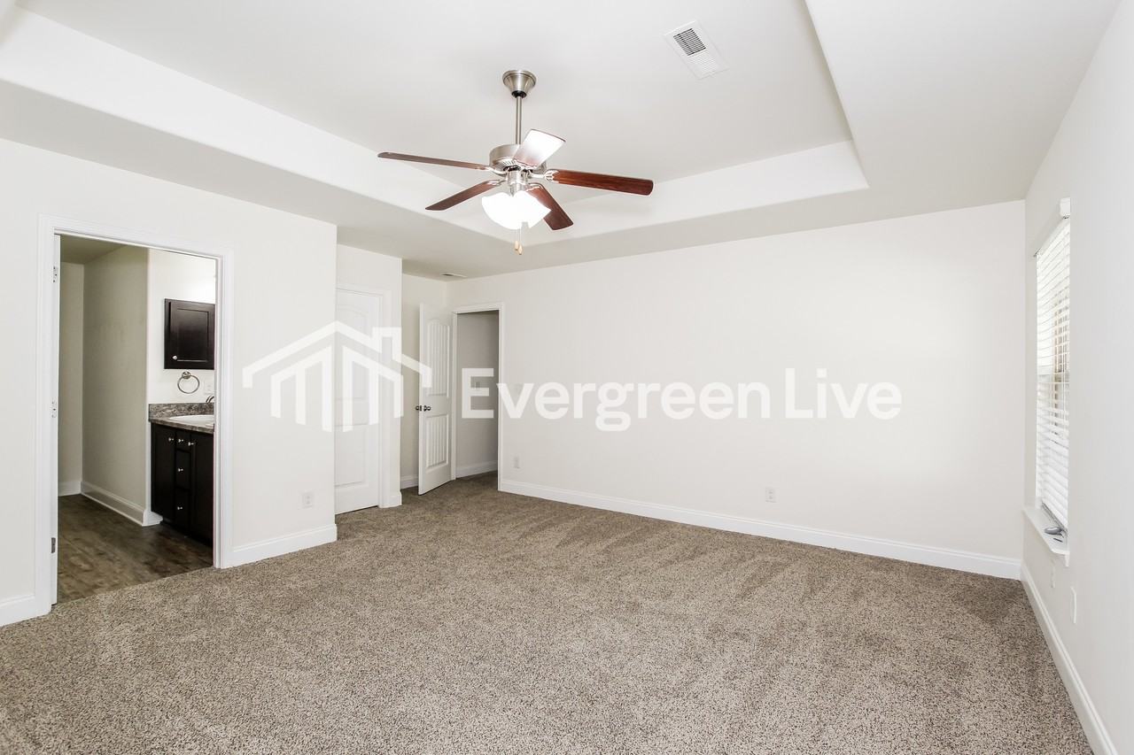 6821 Oaklawn Ln - Photo 7 of 14