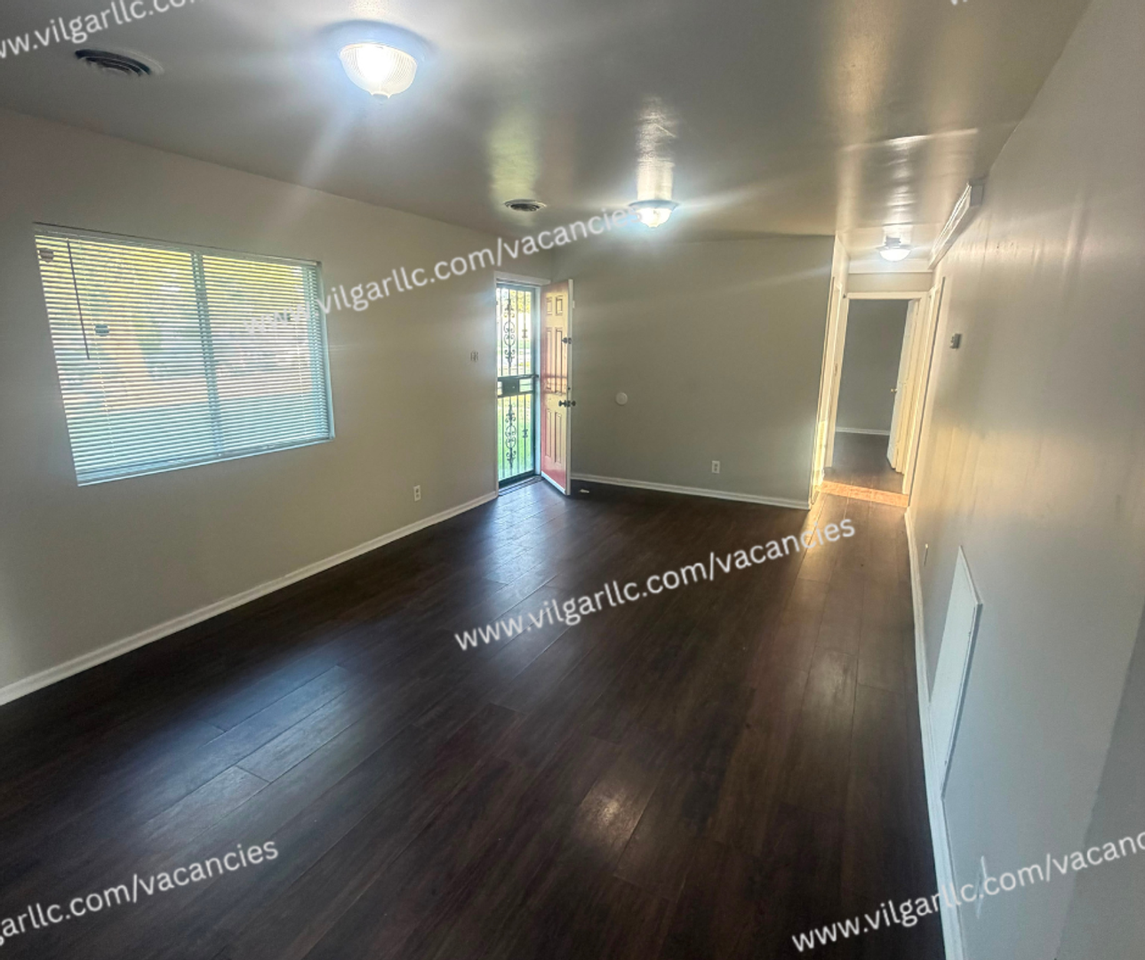 712 Taney St - Photo 6 of 20