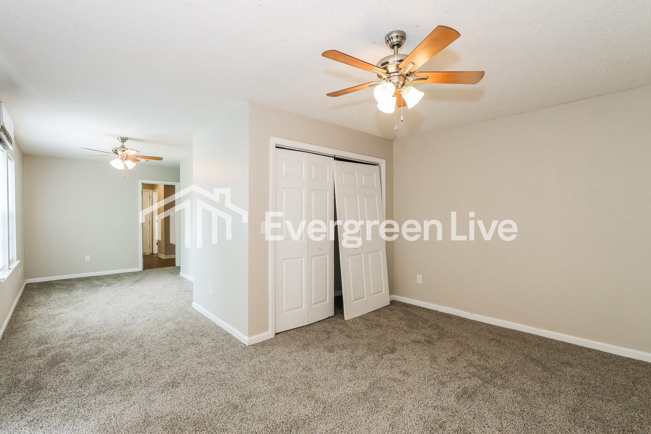 141 Hammond Place Cir - Photo 7 of 15