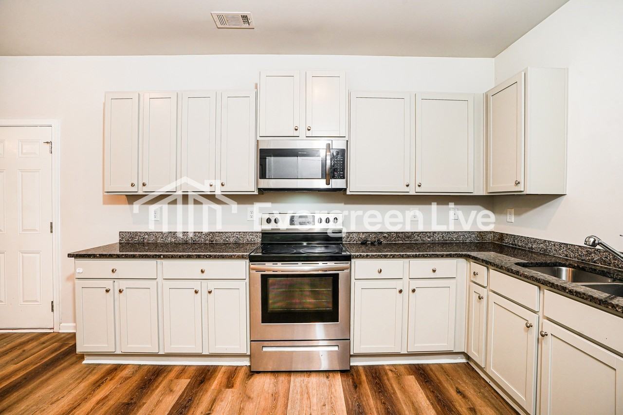 110 Chapleau Ln - Photo 7 of 16