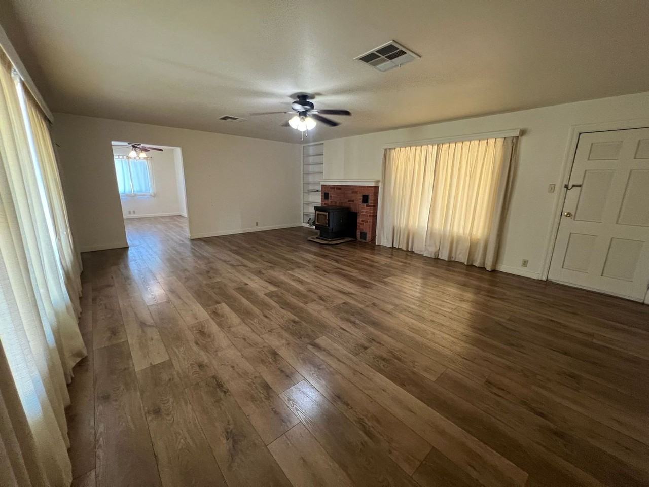 11914 Rawson Rd - Photo 2 of 17