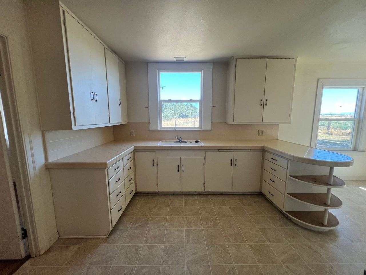 11914 Rawson Rd - Photo 5 of 17