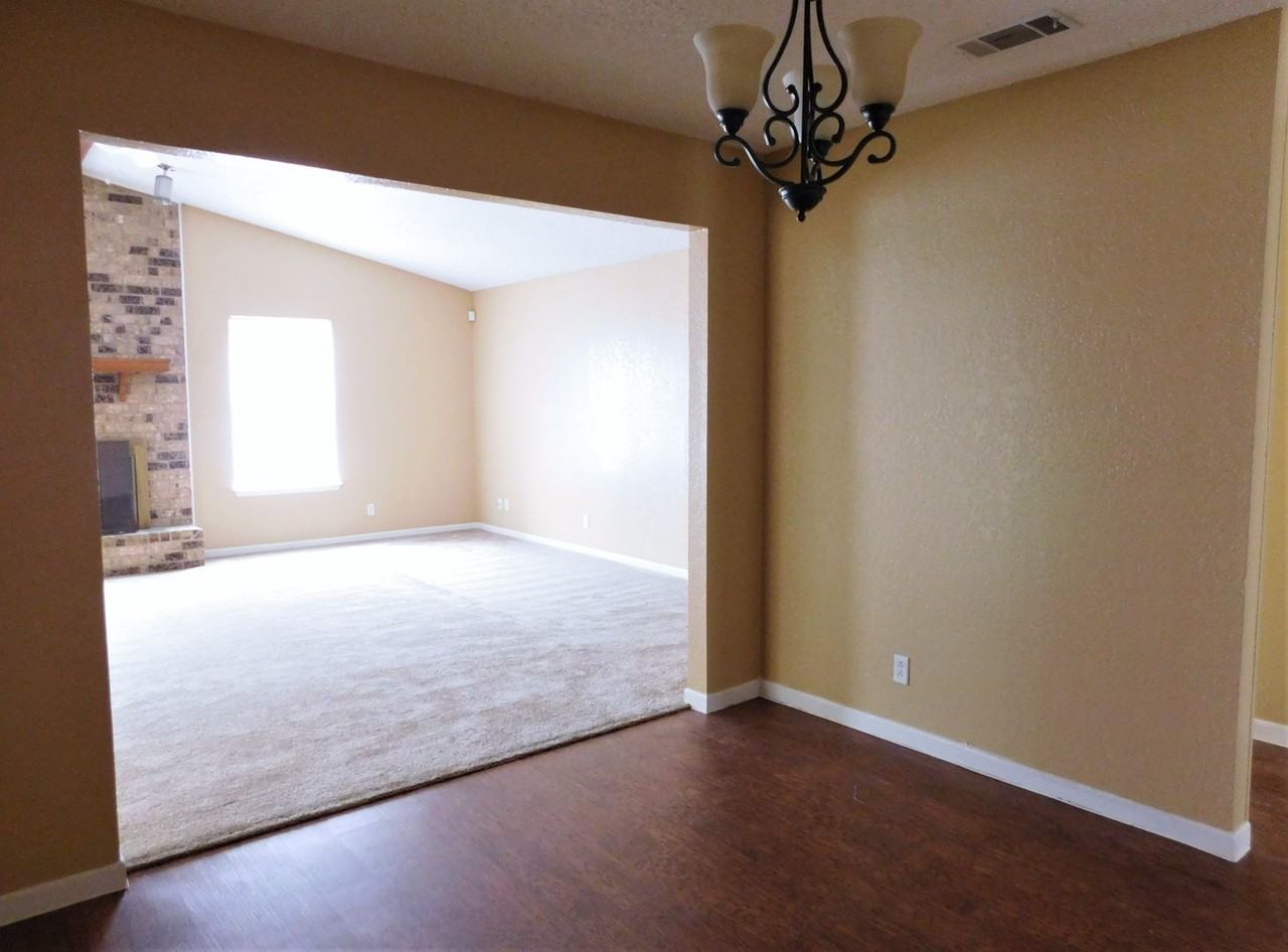 1606 Daude Ave - Photo 5 of 8