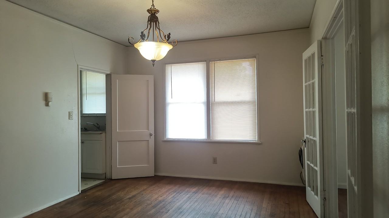 101 W 17th Ave #101 - Photo 6 of 13