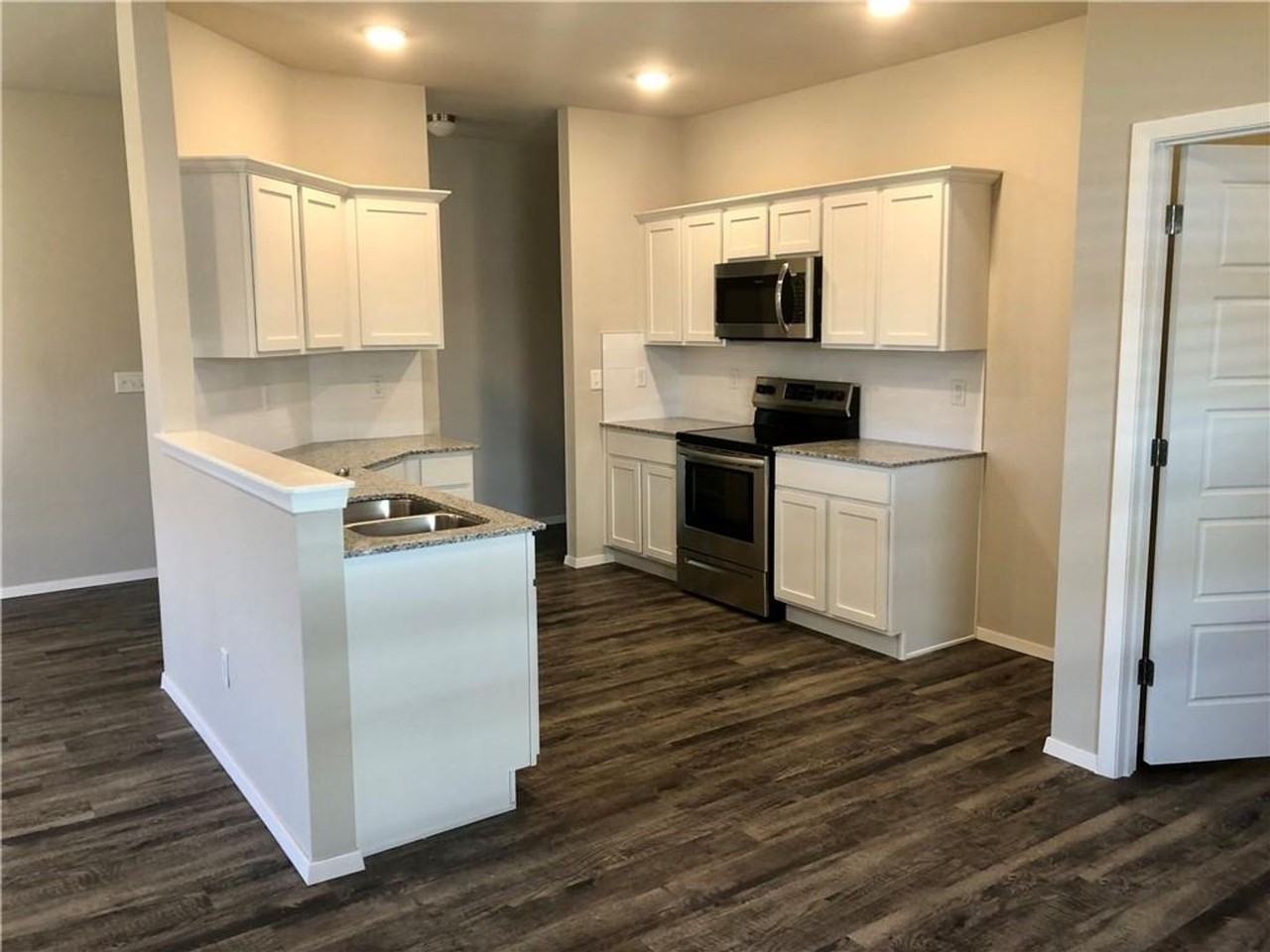 1236 S Nighthawk Ln - Photo 4 of 7