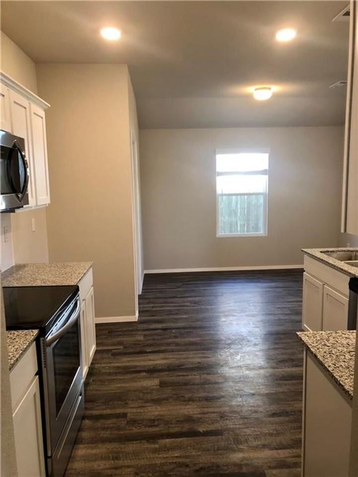 1236 S Nighthawk Ln - Photo 5 of 7