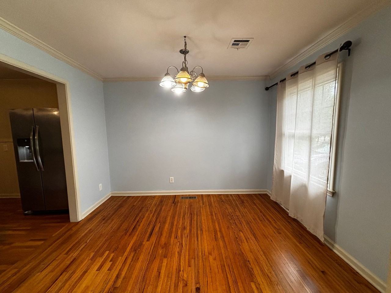1326 E 32nd Pl - Photo 3 of 45