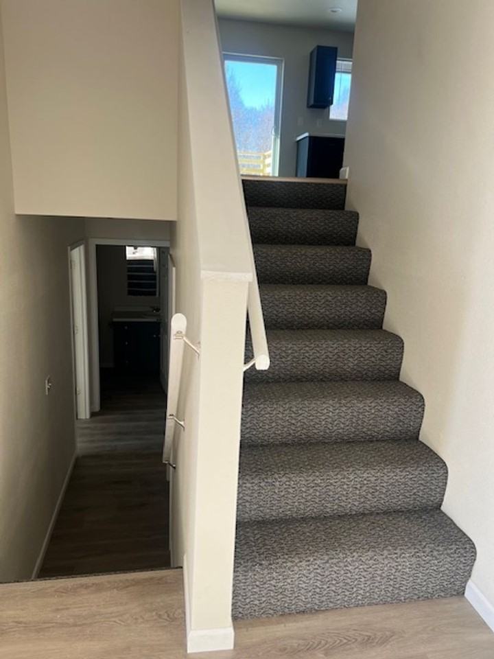 202 Brock Ave - Photo 2 of 3