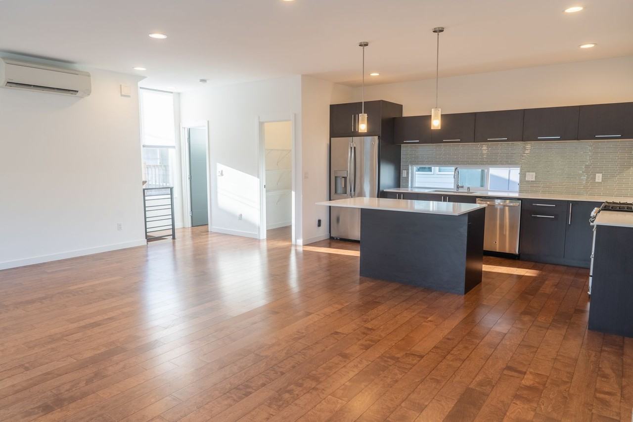 2614 Sw Genesee St - Photo 4 of 31