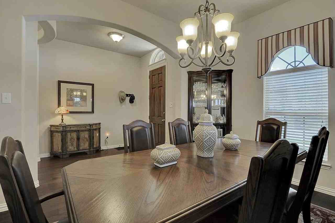 6004 Fremont Dr - Photo 2 of 17