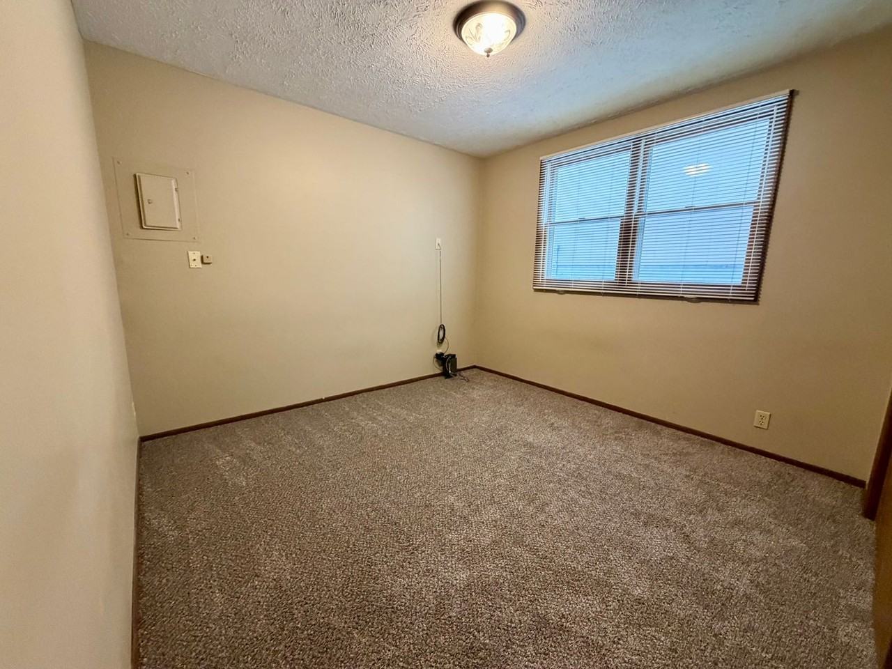 830 820/830 S 42nd St - 830 S 42nd St - Photo 5 of 11