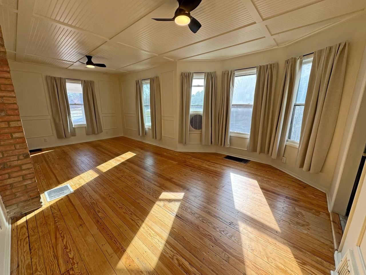151 Harvard Ave - Photo 5 of 19
