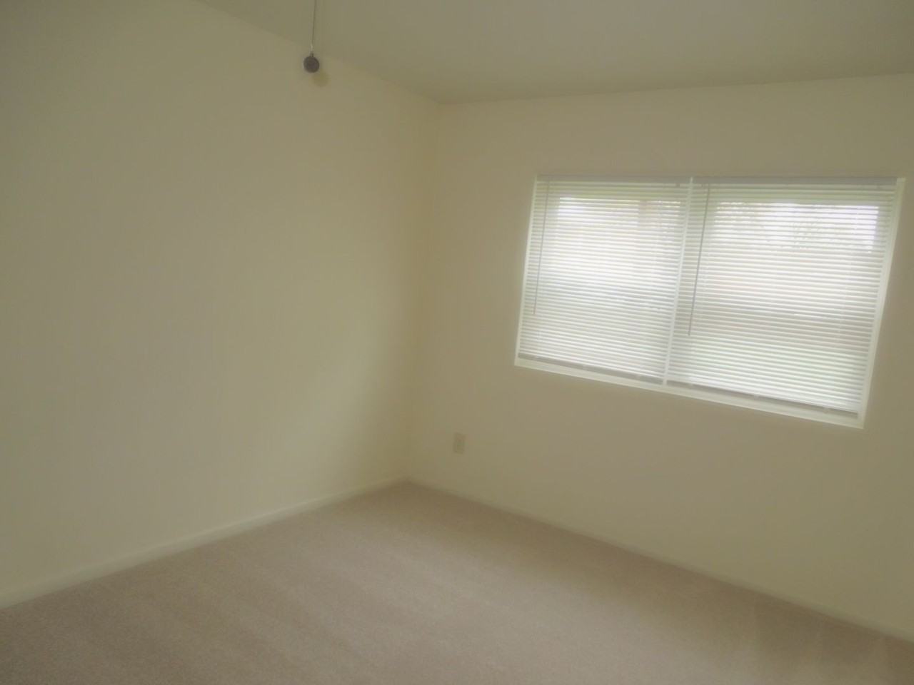 120-1 Washington St Ne - Photo 5 of 6