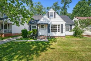 featured image of 988 Glenside Rd