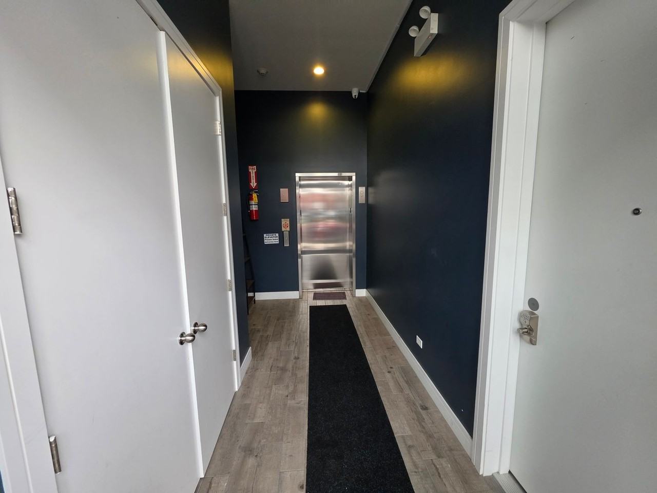 1203 W Augusta Blvd - Photo 3 of 21