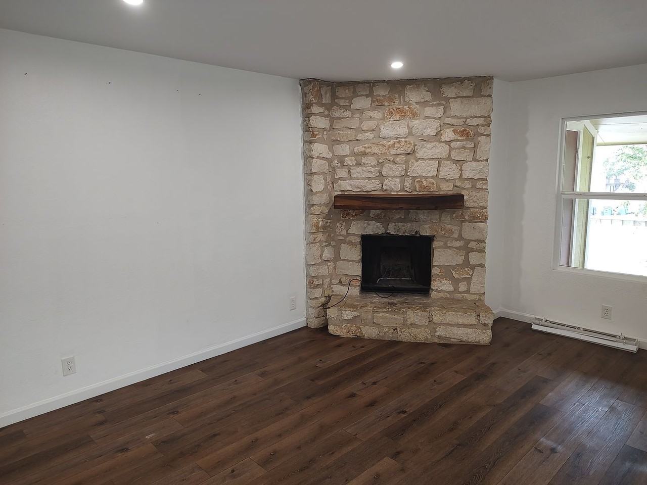 2200 Leah Cv #C - Photo 3 of 10