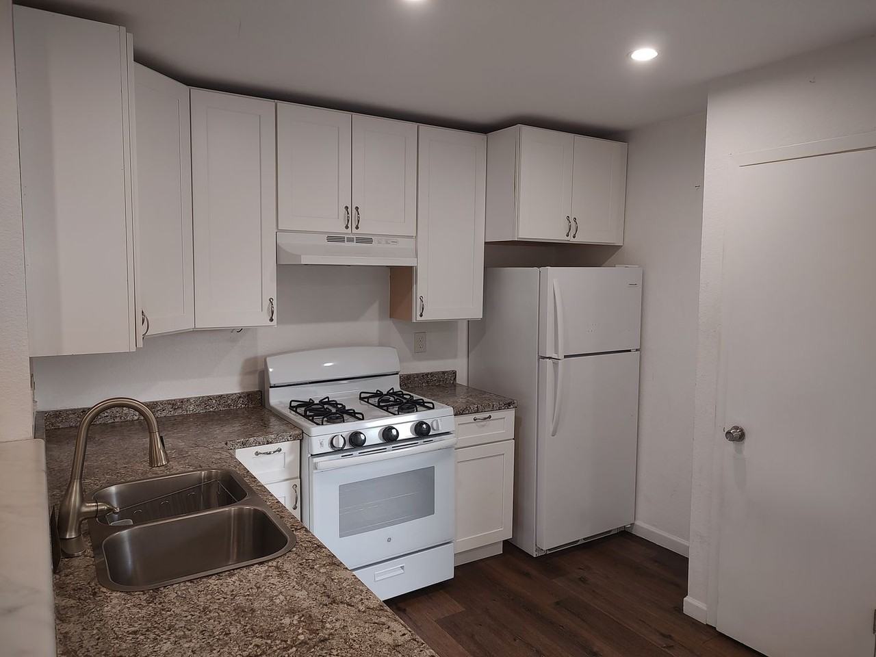 2200 Leah Cv #C - Photo 5 of 10