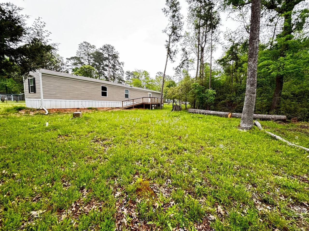 300 Cherokee Ln - Photo 6 of 7