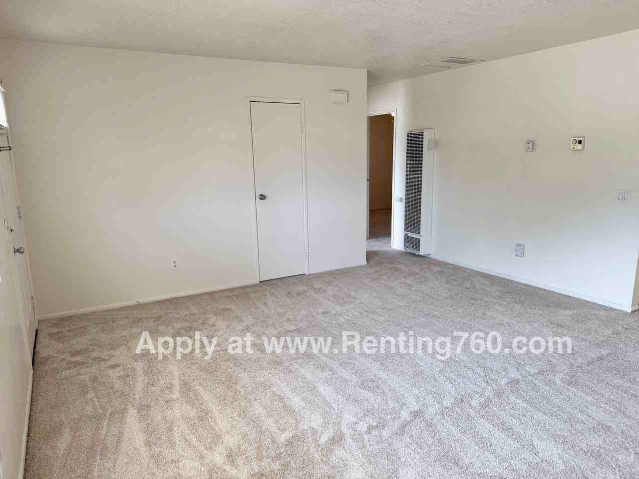 6348 Timothy Ave - Photo 4 of 24