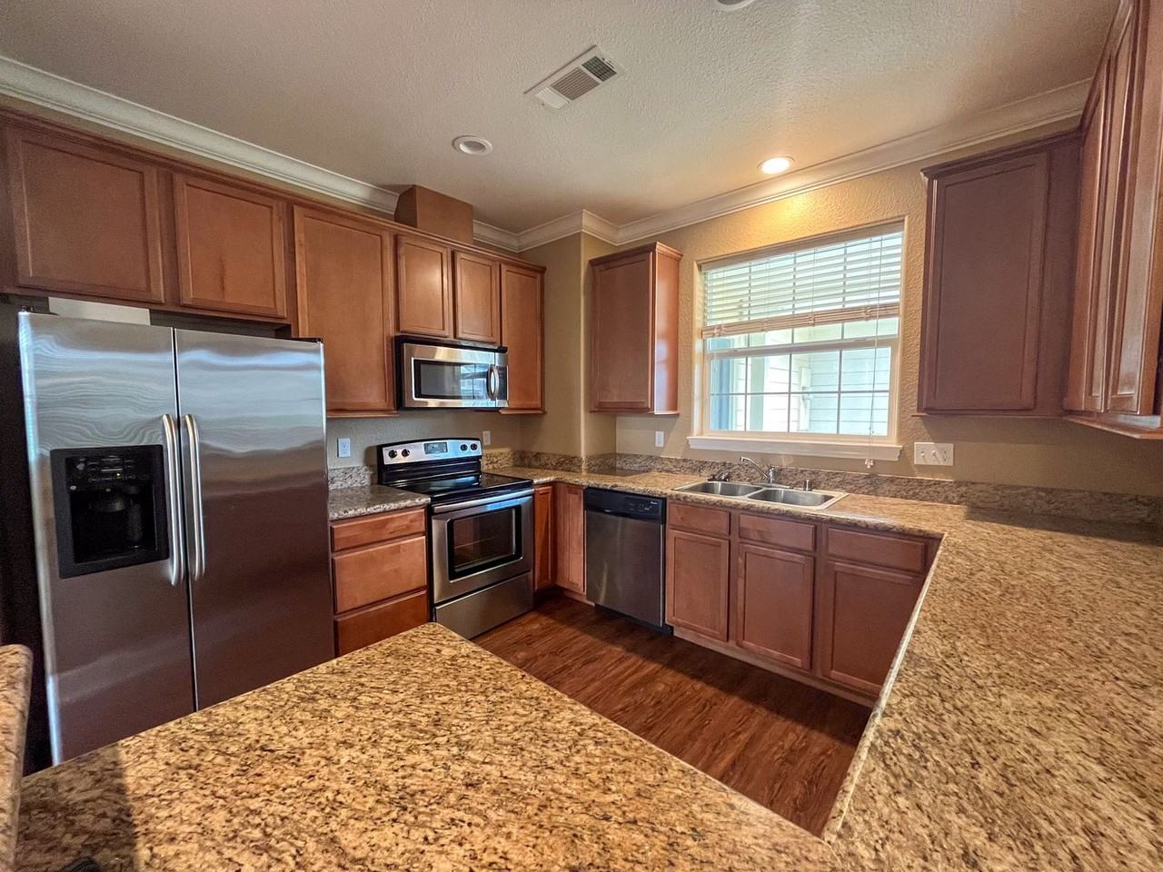 1356 Marjorie Ct - Photo 5 of 12