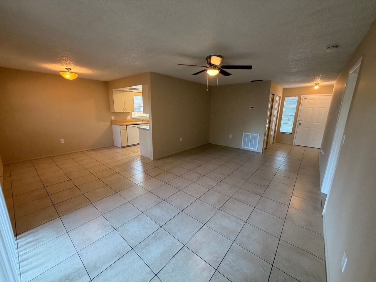 3109 Elmer St - Photo 2 of 17
