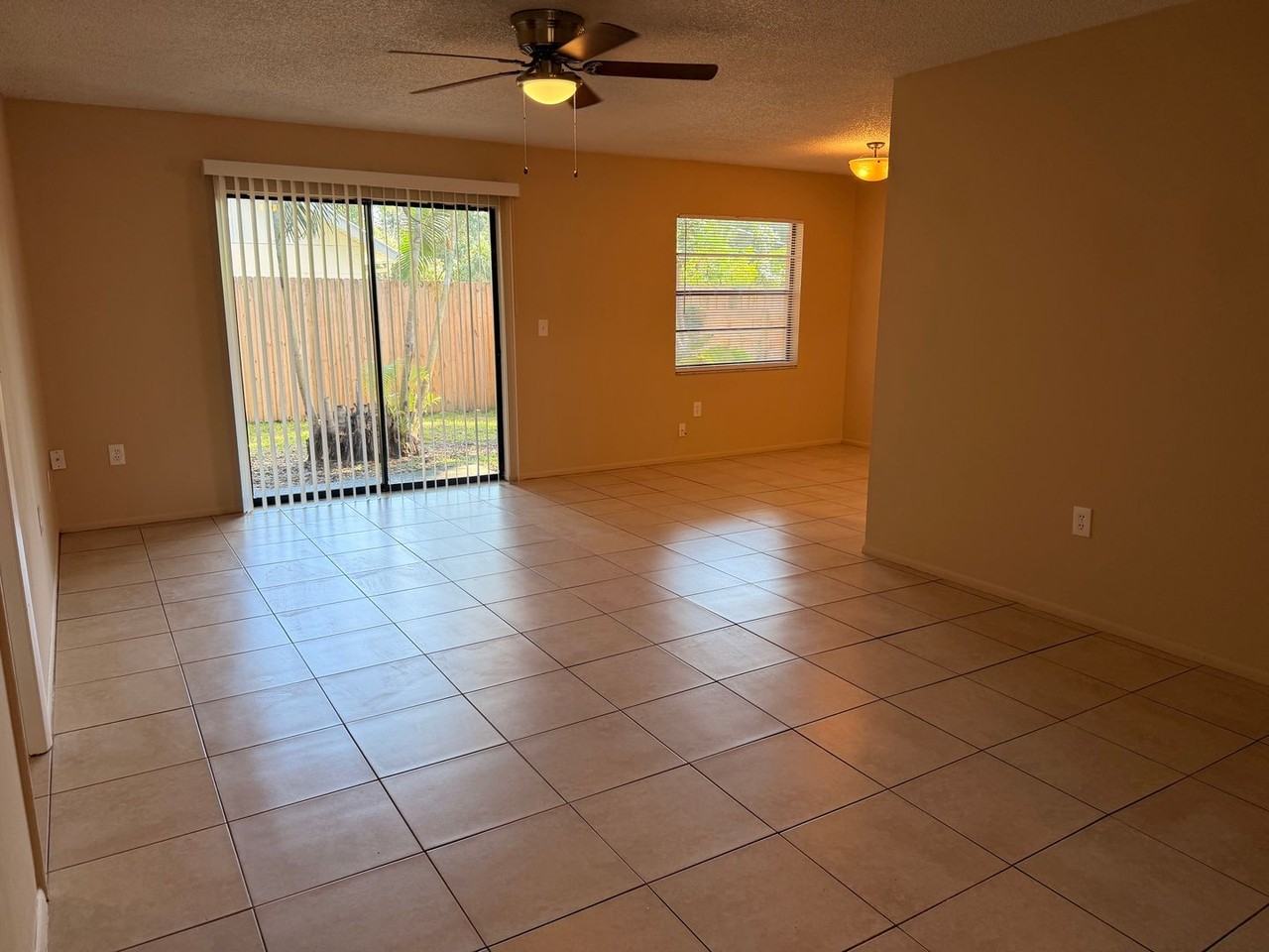 3109 Elmer St - Photo 3 of 17
