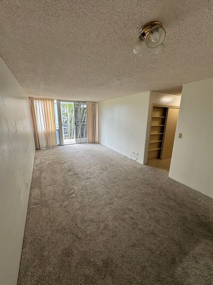 1600 Wilikina Dr #B606 - Photo 2 of 11
