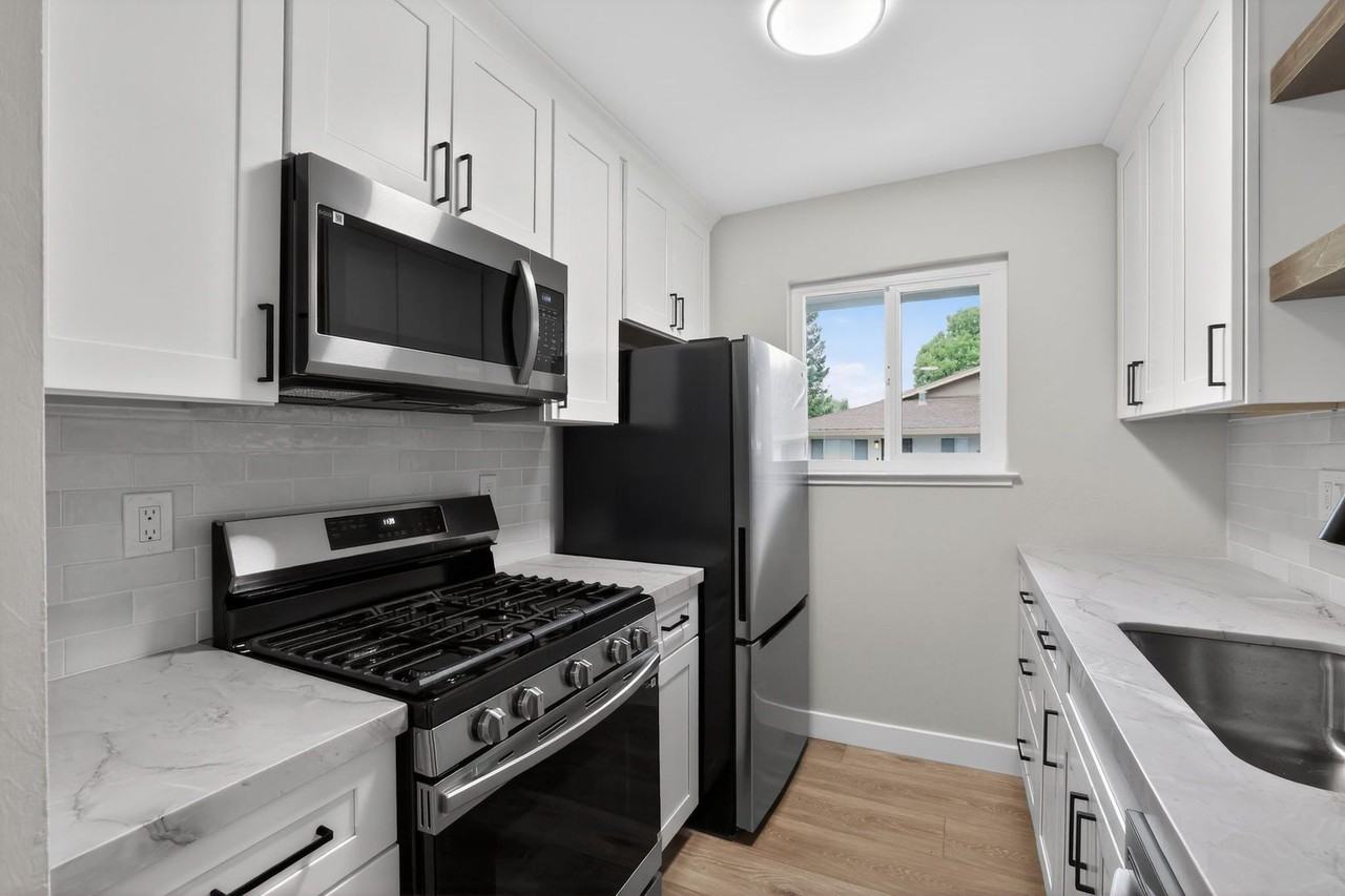 6281 Cavan Dr #4 - Photo 4 of 13