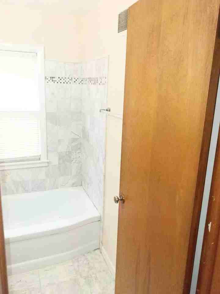 1933 E Oklahoma Ave - Photo 4 of 13