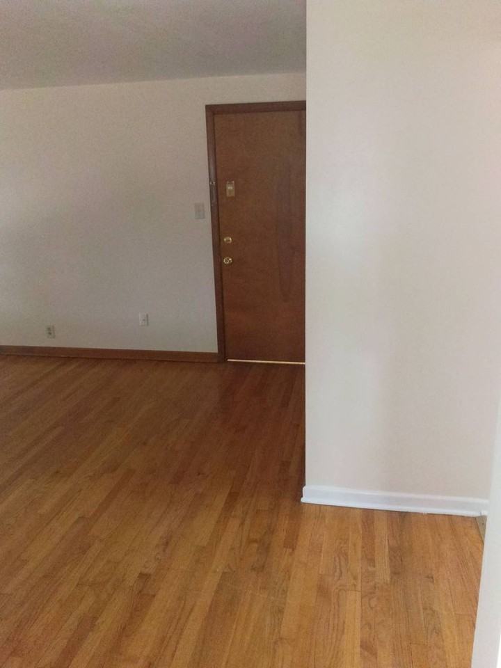 1933 E Oklahoma Ave - Photo 6 of 13