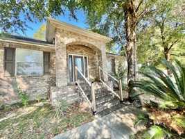 featured image of 123 Trailwood Ln #1