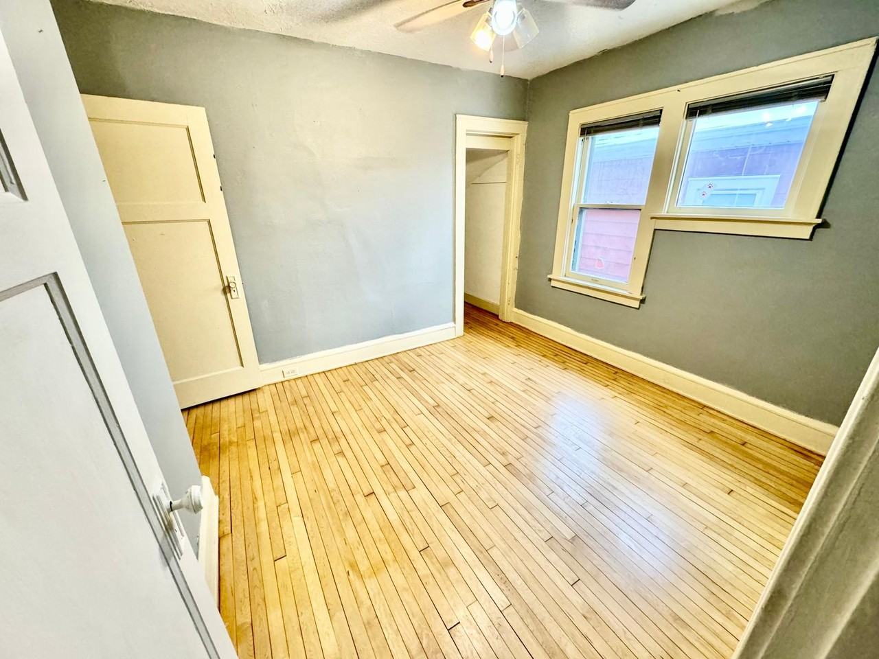 1506 S 81st St #1506 - Photo 7 of 8