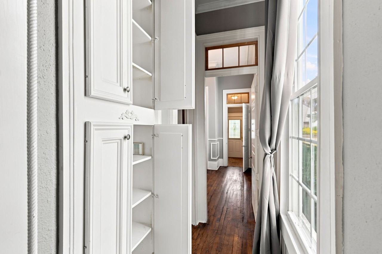 1418 Saint Bernard Ave - Photo 3 of 32