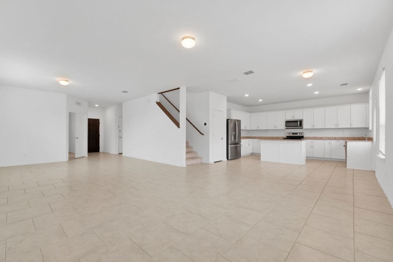 10310 Lady Bird - Photo 2 of 24