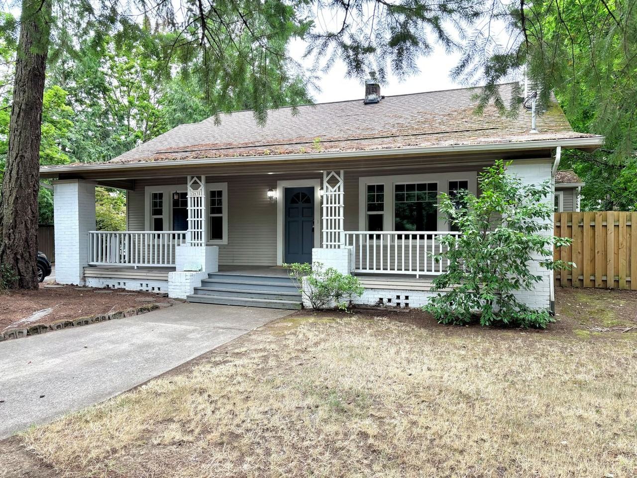 12638 Se Foster Rd - Photo 2 of 35