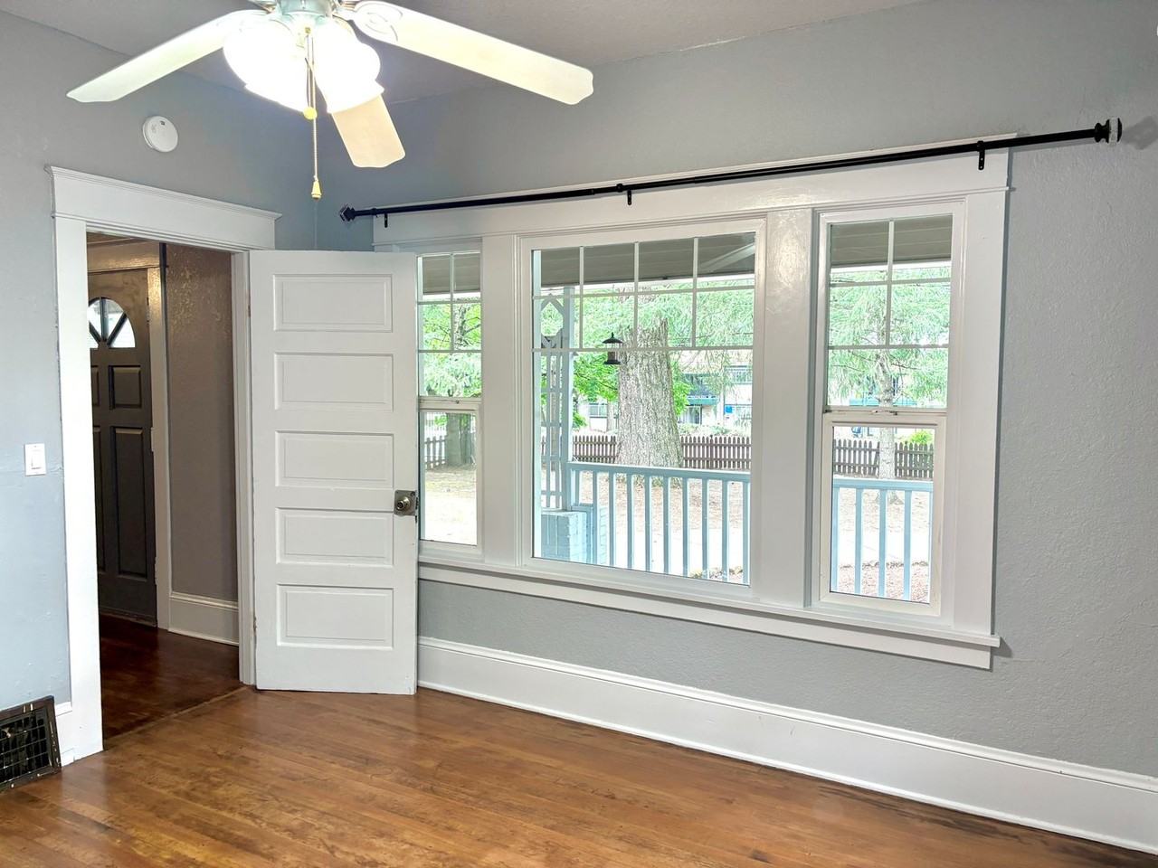 12638 Se Foster Rd - Photo 6 of 35