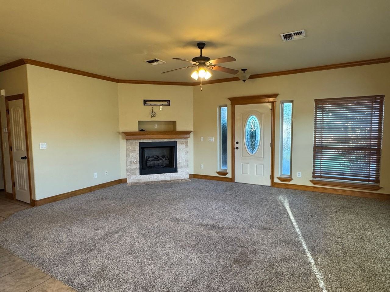915 Sw 80th St - Photo 6 of 42