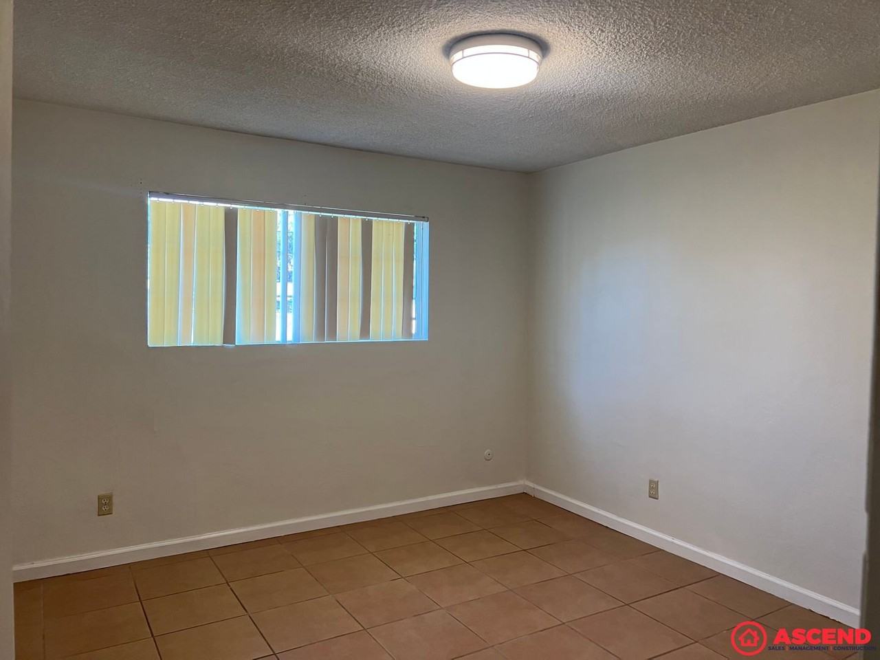 4013 University Ave - Photo 6 of 16
