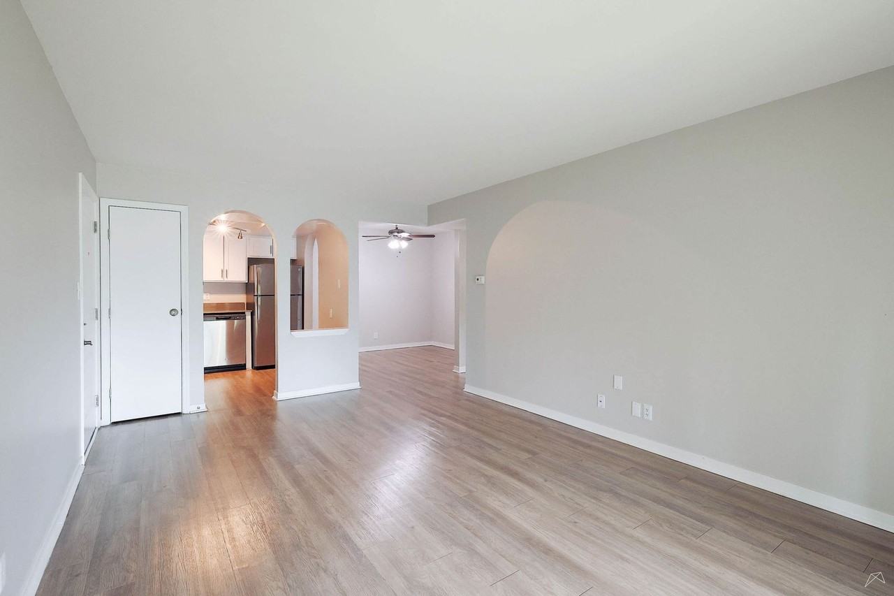 The Jefferson Apts - Photo 5 of 32