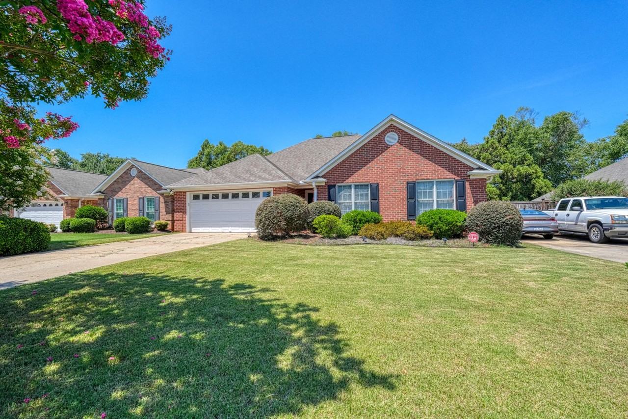 210 Rivermill Ct - Photo 2 of 37