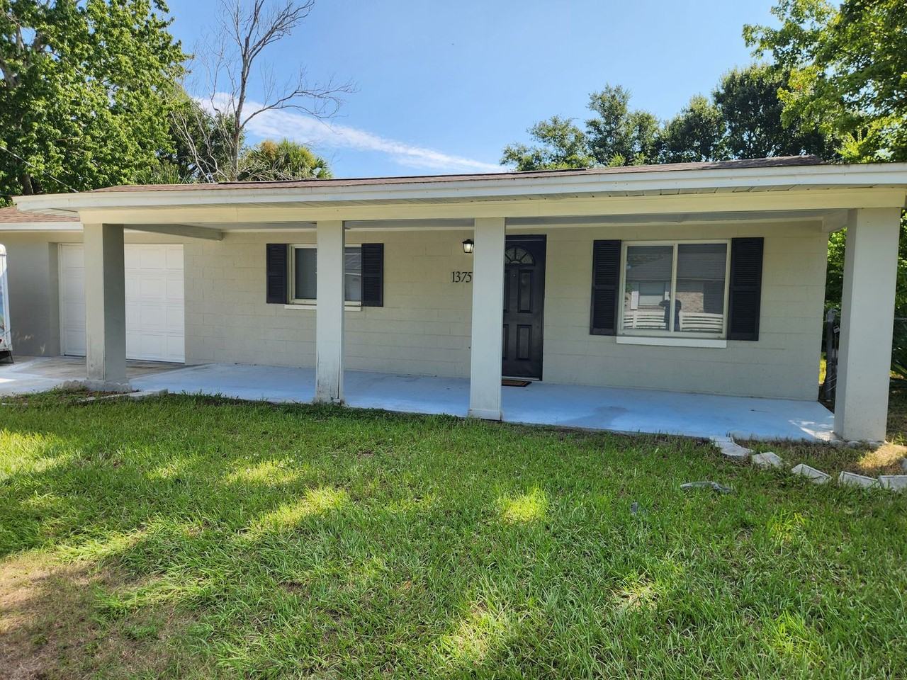 1375 Powers Ave - Photo 2 of 20