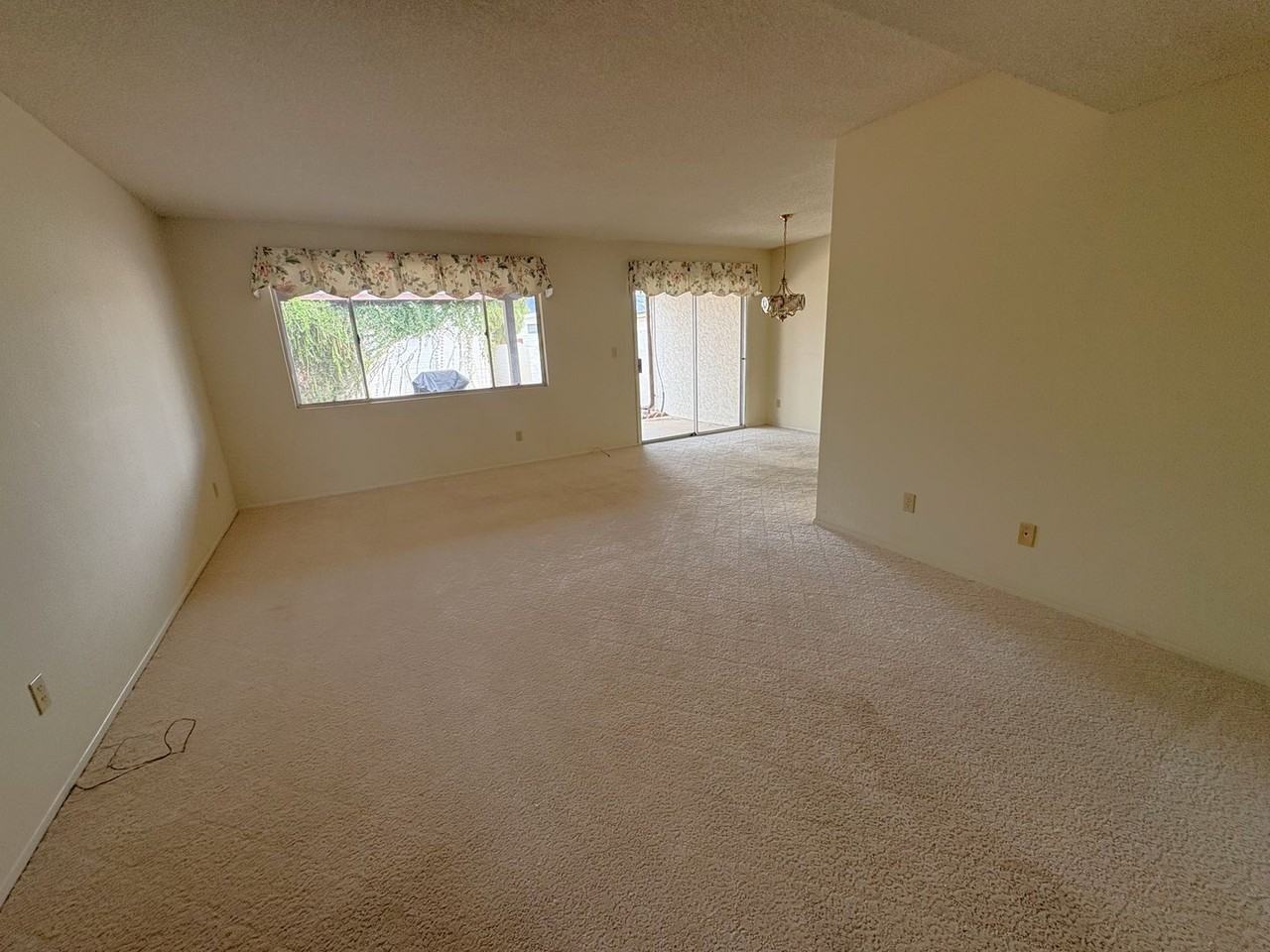 9061 E Palms Park Dr - Photo 5 of 27