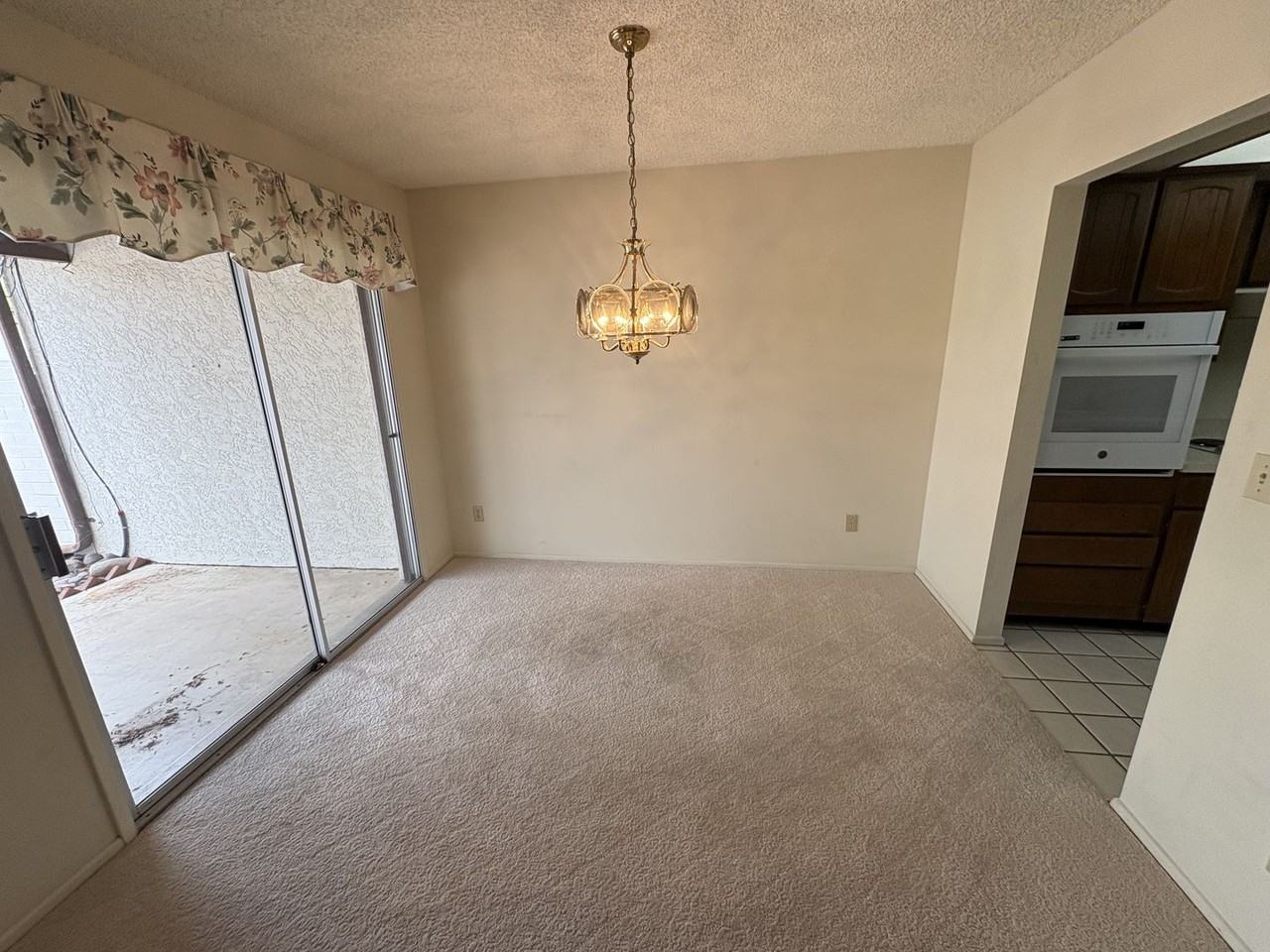 9061 E Palms Park Dr - Photo 7 of 27