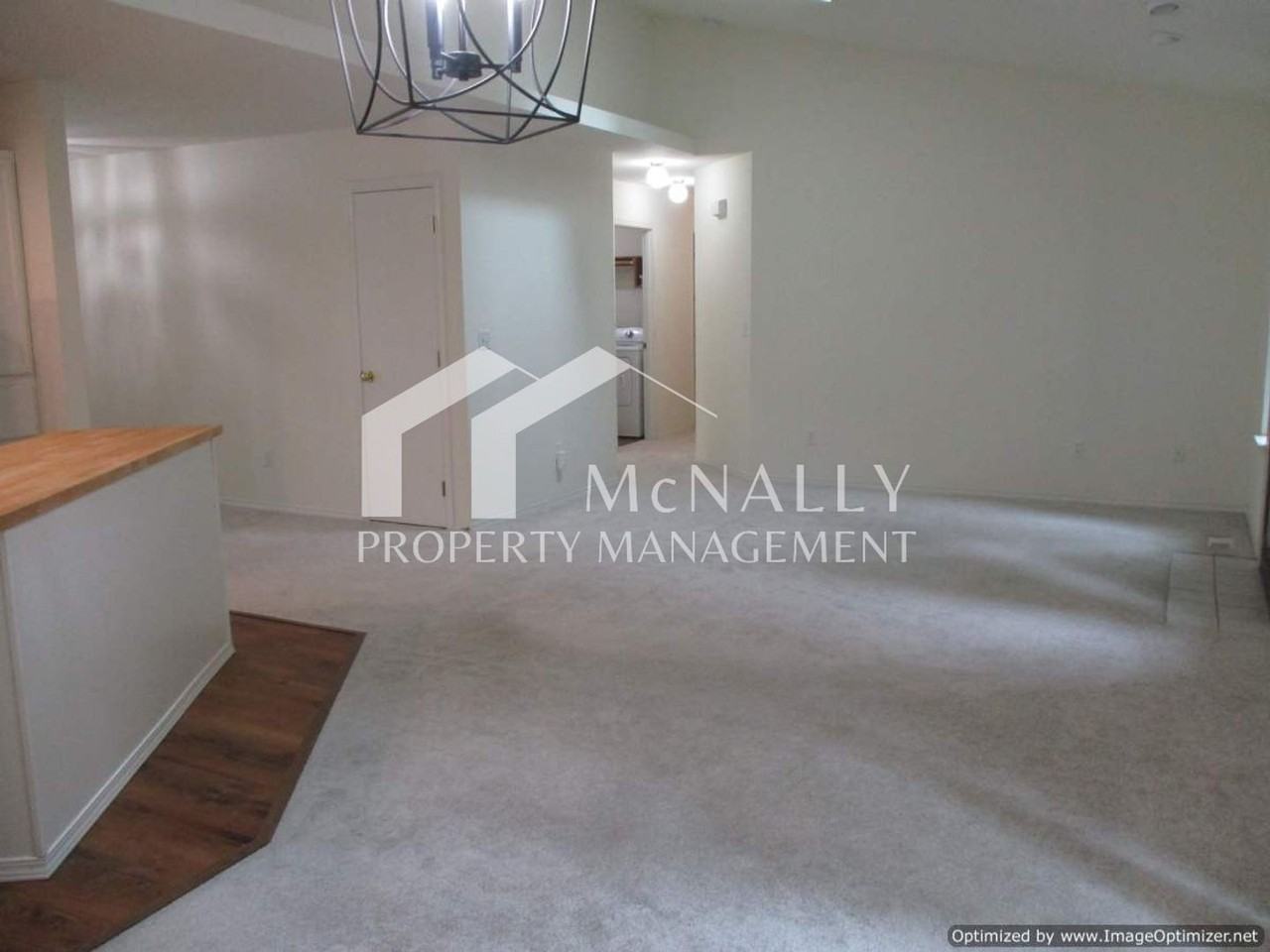 1166 Leschi Dr - Photo 4 of 20