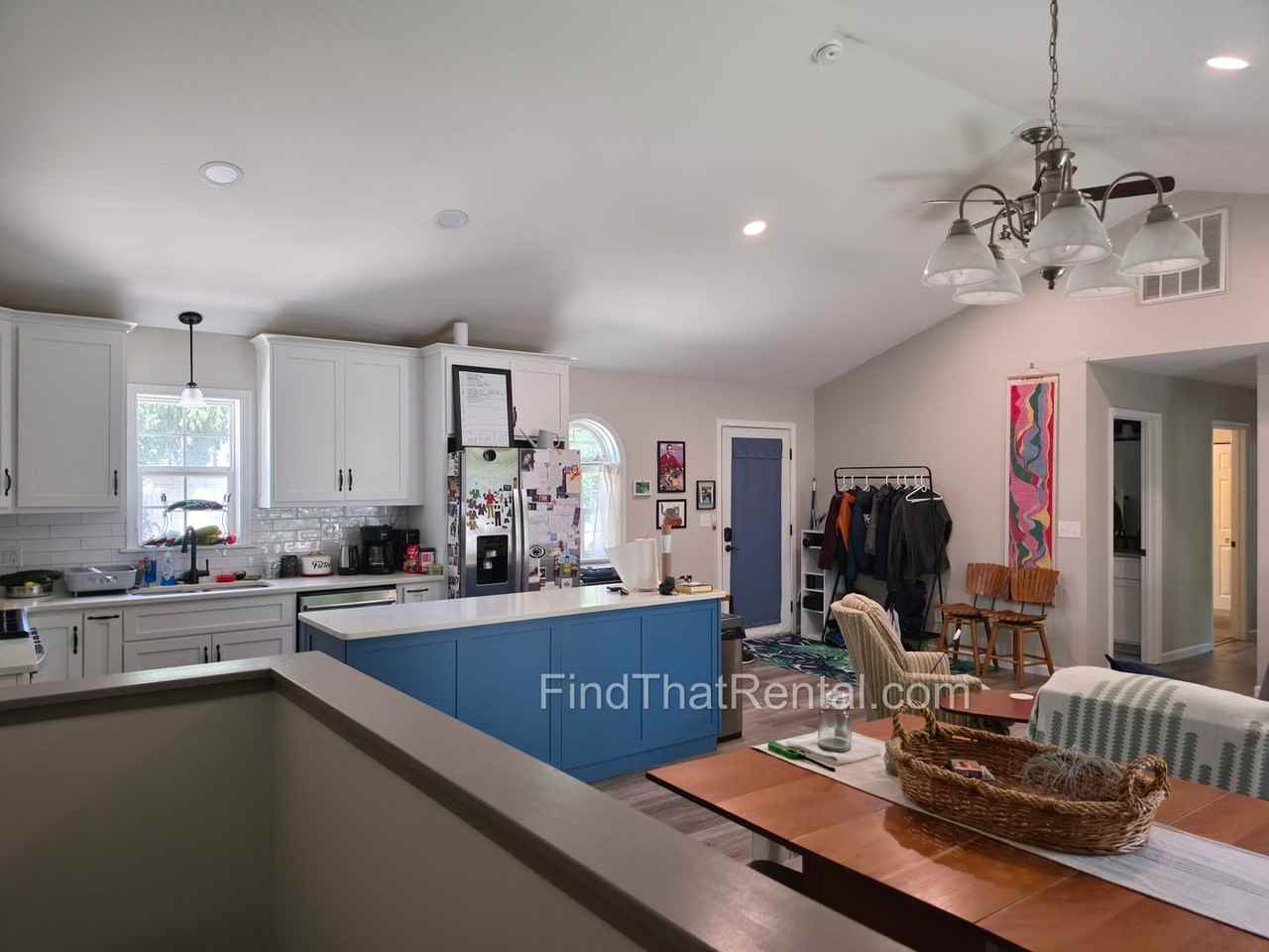 158 B St - Photo 6 of 34