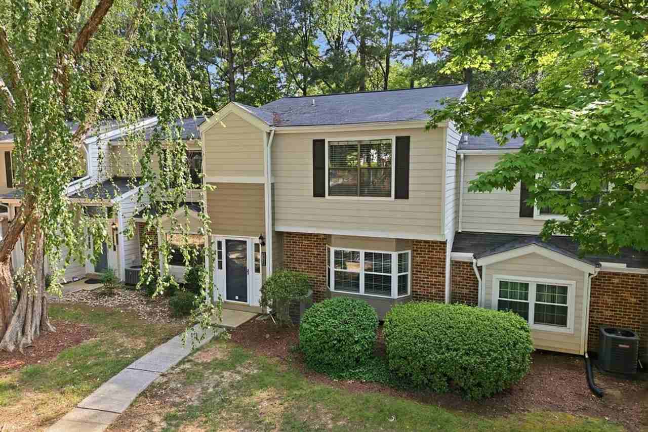 7733 Falcon Rest Cir - Photo 6 of 43