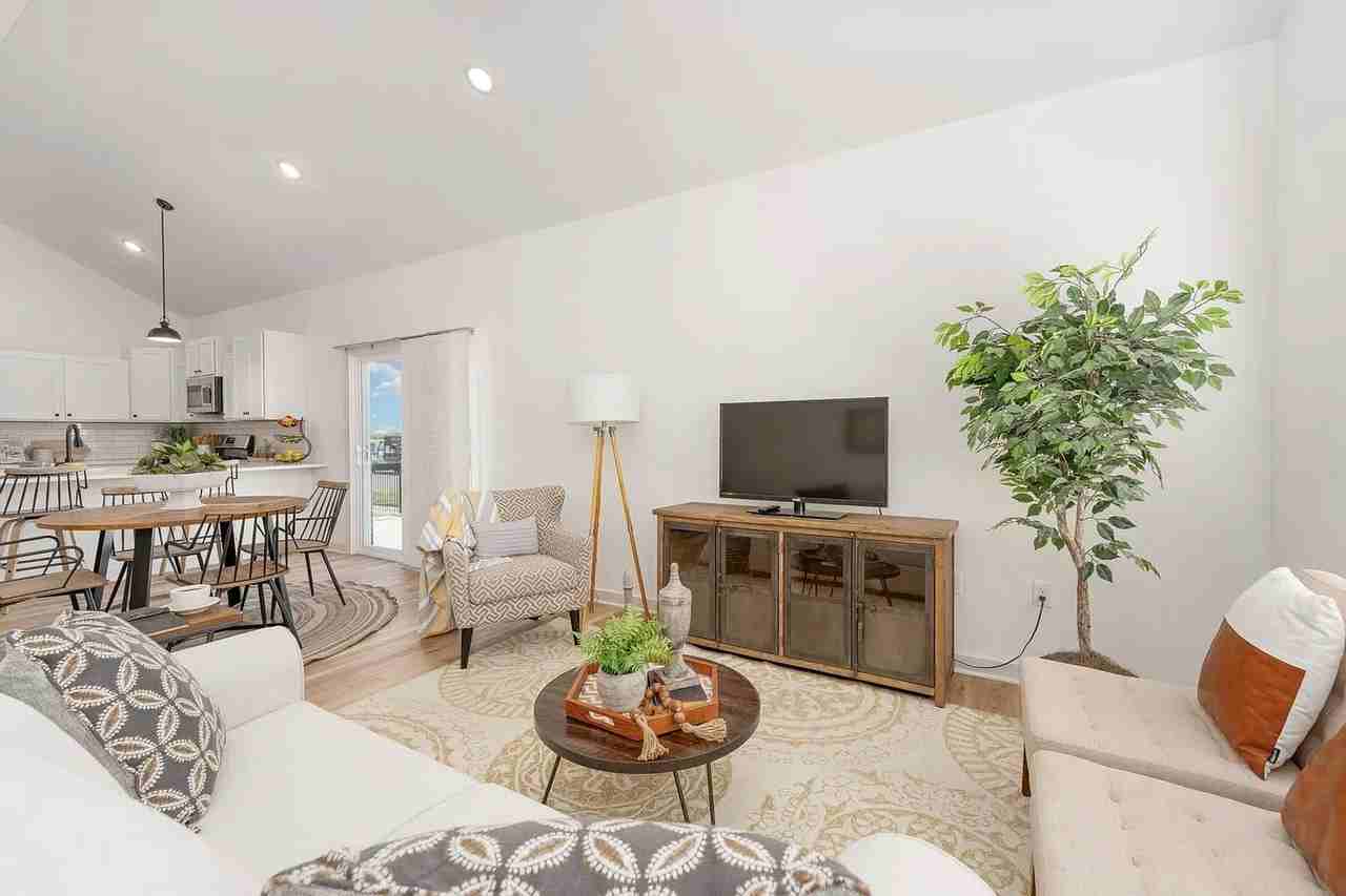 2152 E Elk Ridge Ave - Photo 4 of 15